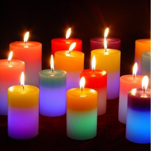 Magische mehrfarbige Kerze 